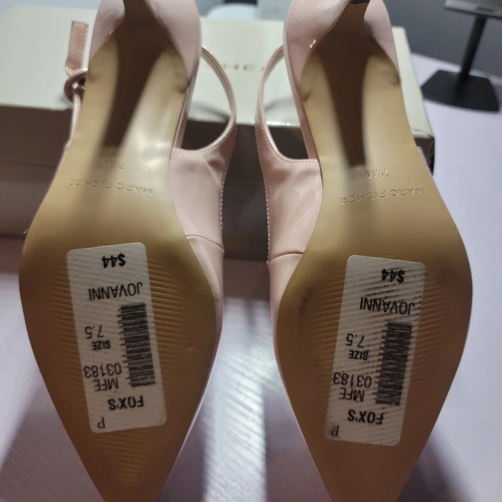 Marc Fisher Nude  Heels Size 7.5 - Picture 2 of 5